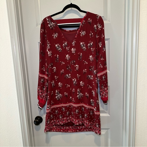 NWT Maurices Red Floral Scoop Neck Long Sleeve Shift Dress S - Picture 9 of 10